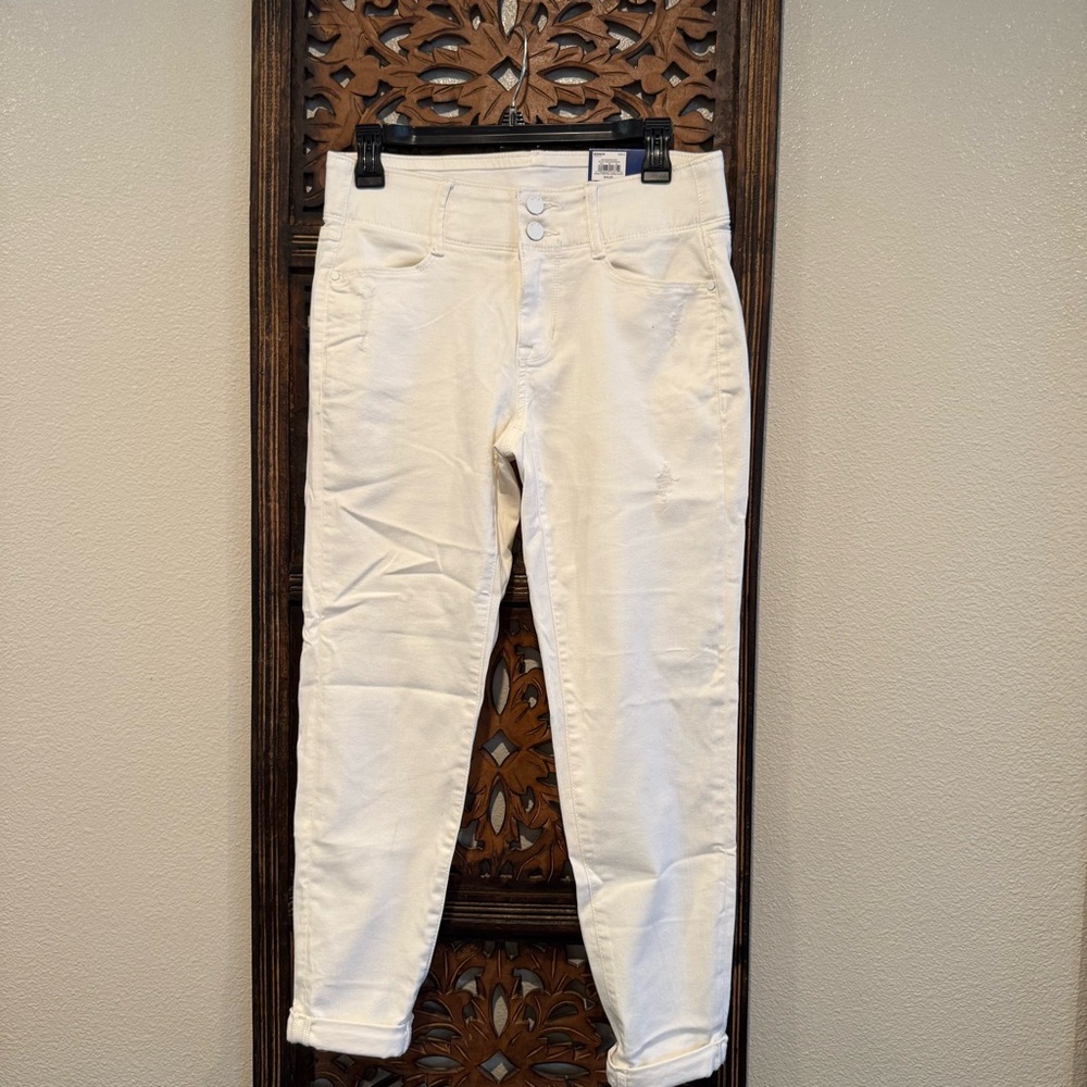 Apt 9 White Skinny Jeans with High Rise